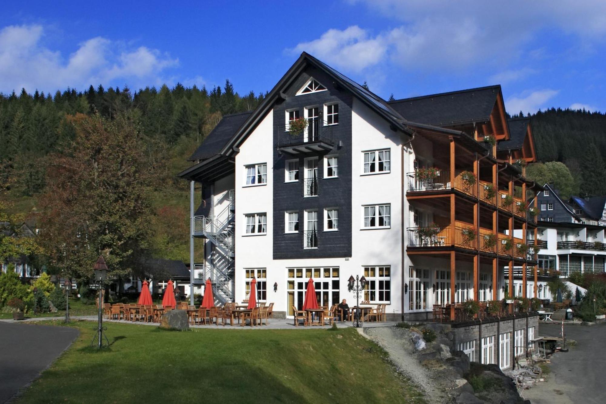 Land- Und Kurhotel Tommes Норденау Экстерьер фото